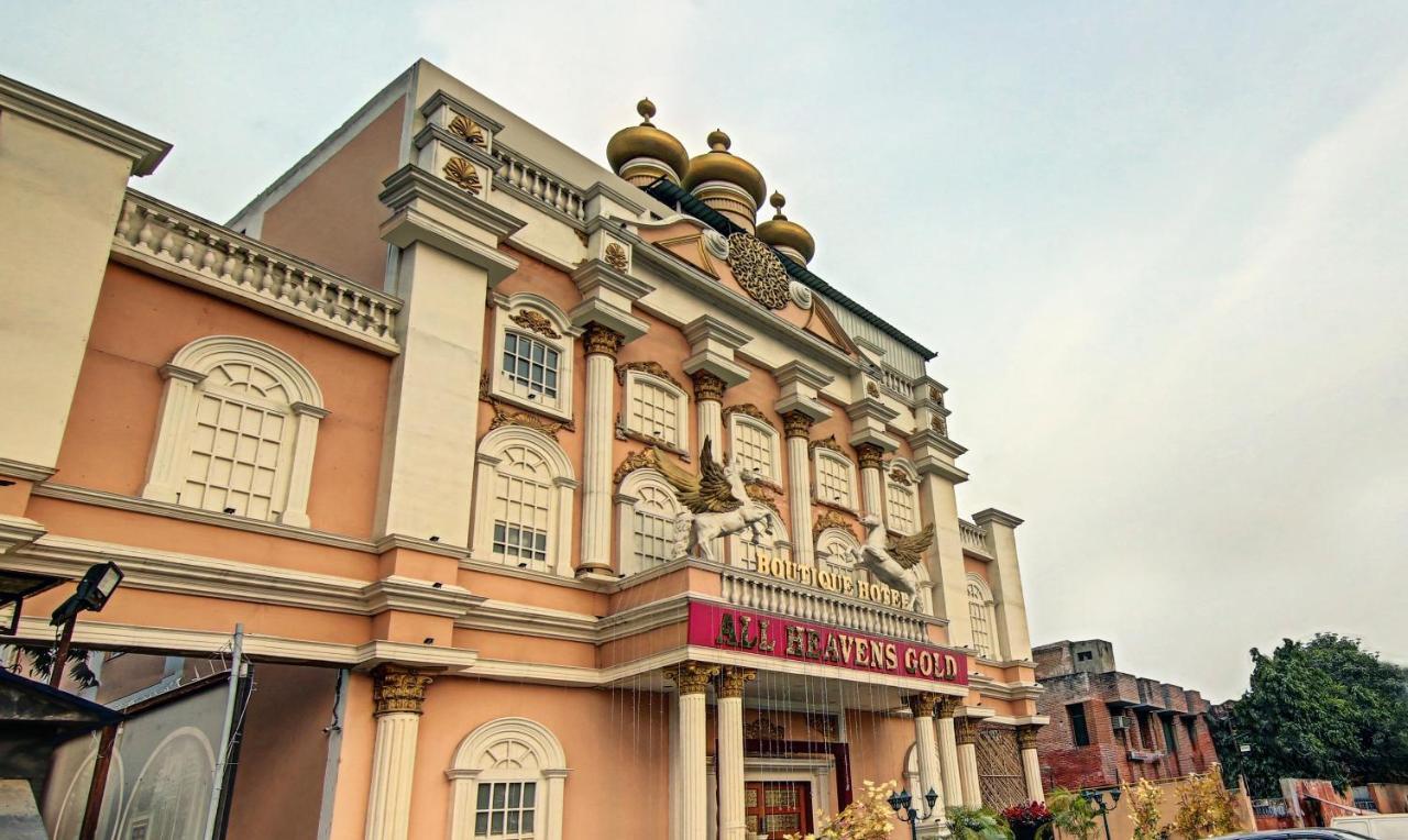 All Heavens Gold New Delhi Bagian luar foto